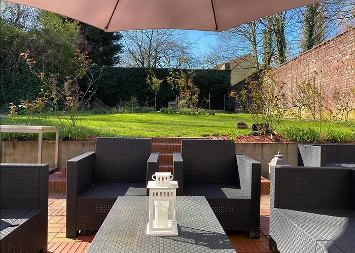 Homestay Le Jacuzzi De Marie Ll *